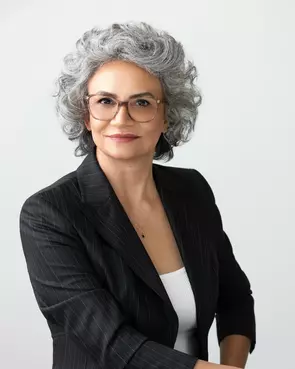 Minoo Nikpour, North York, Real Estate Agent